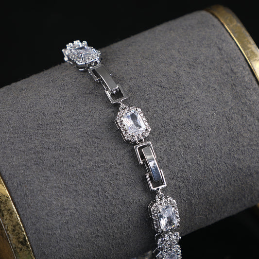 Copper Material Real White Gold Full Zircon Claw Chain Bracelet