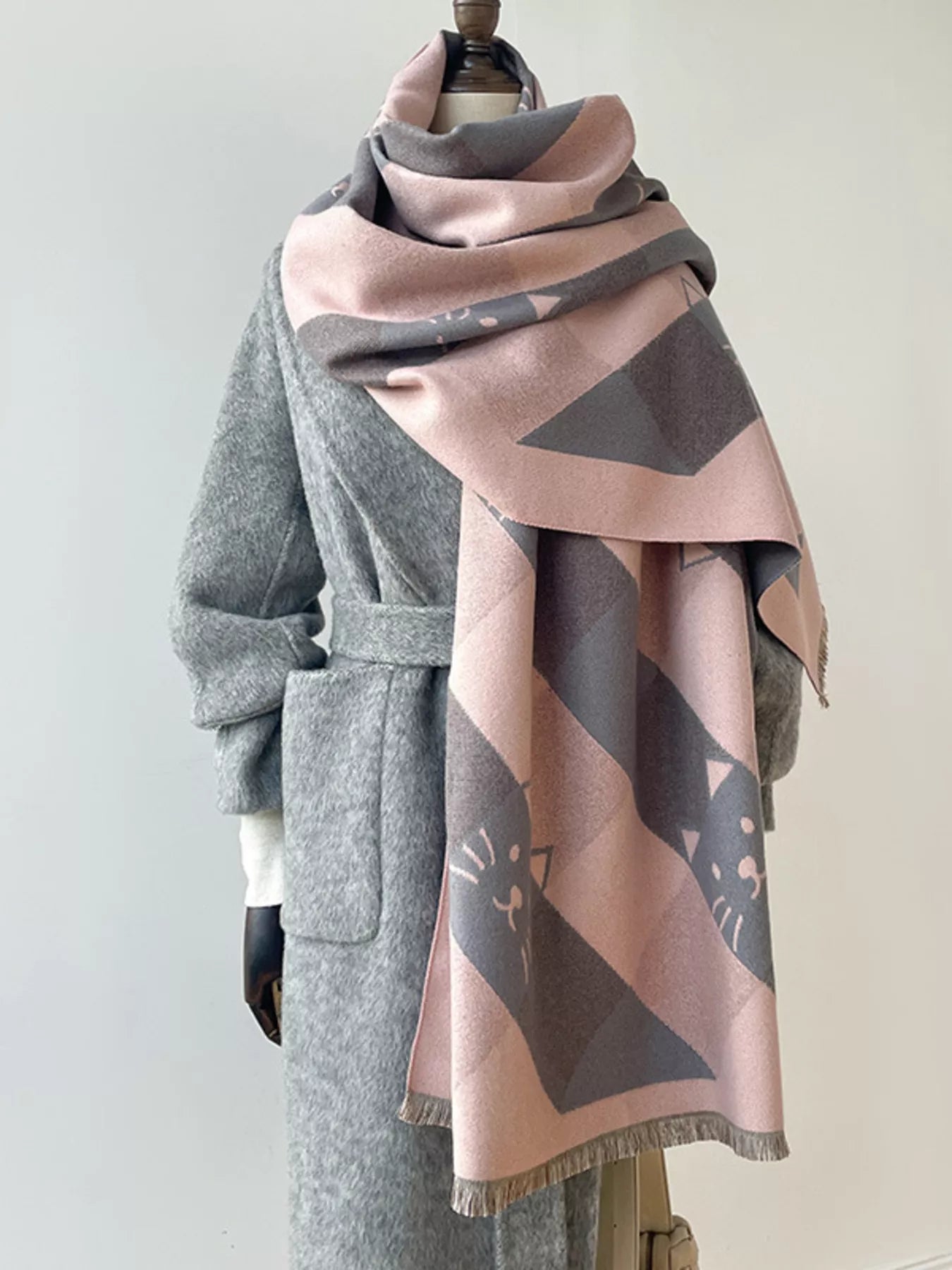 6bcf76f44bf3480fa1ea7122cb18e6e8-Max-Origin