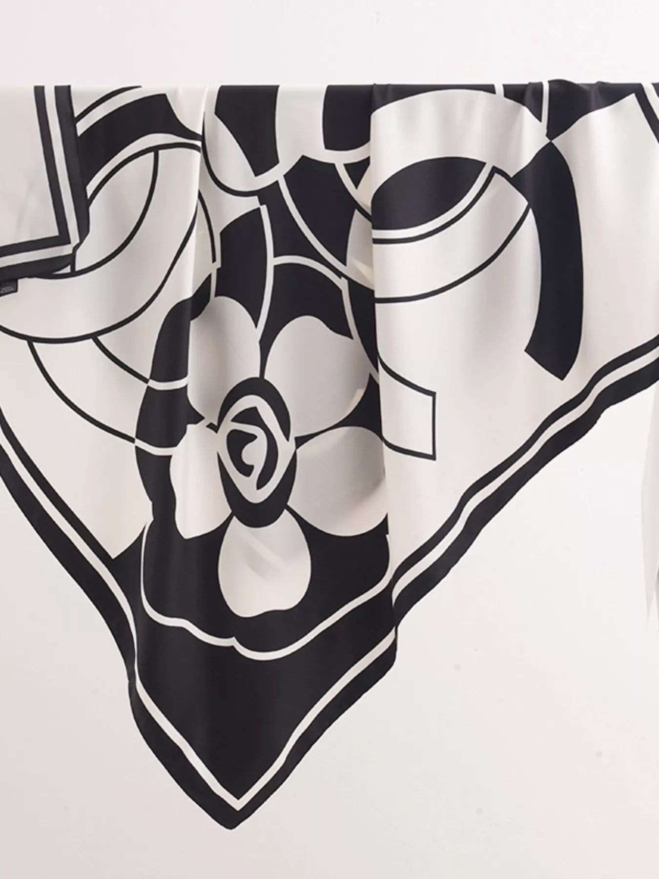 e2ed1a95b5134af2a47e2cc832d97864-Max-Origin